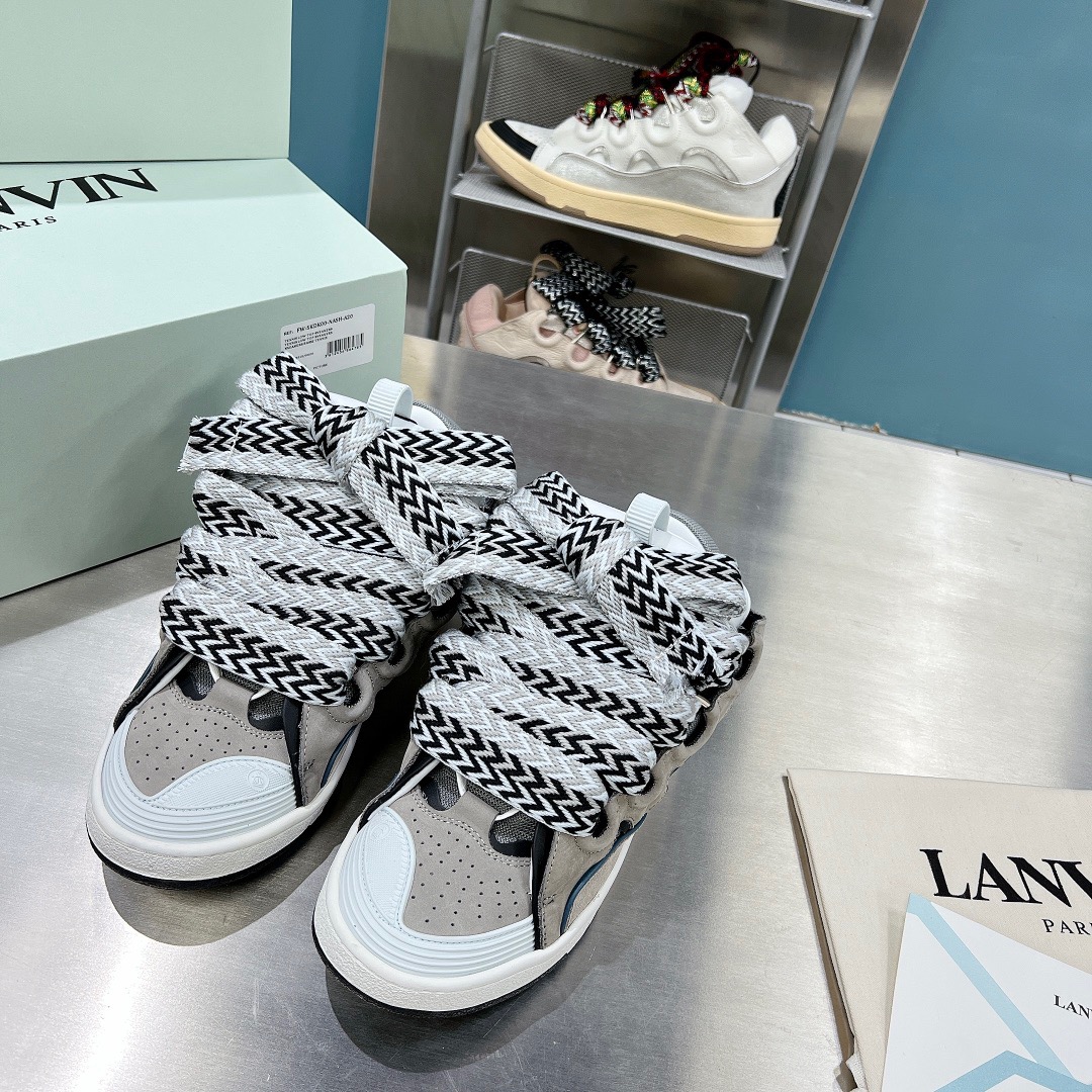 LAN Curb Sneaker 22