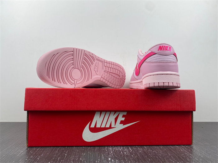 NK Dunk Low Triple Pink DH9765-600