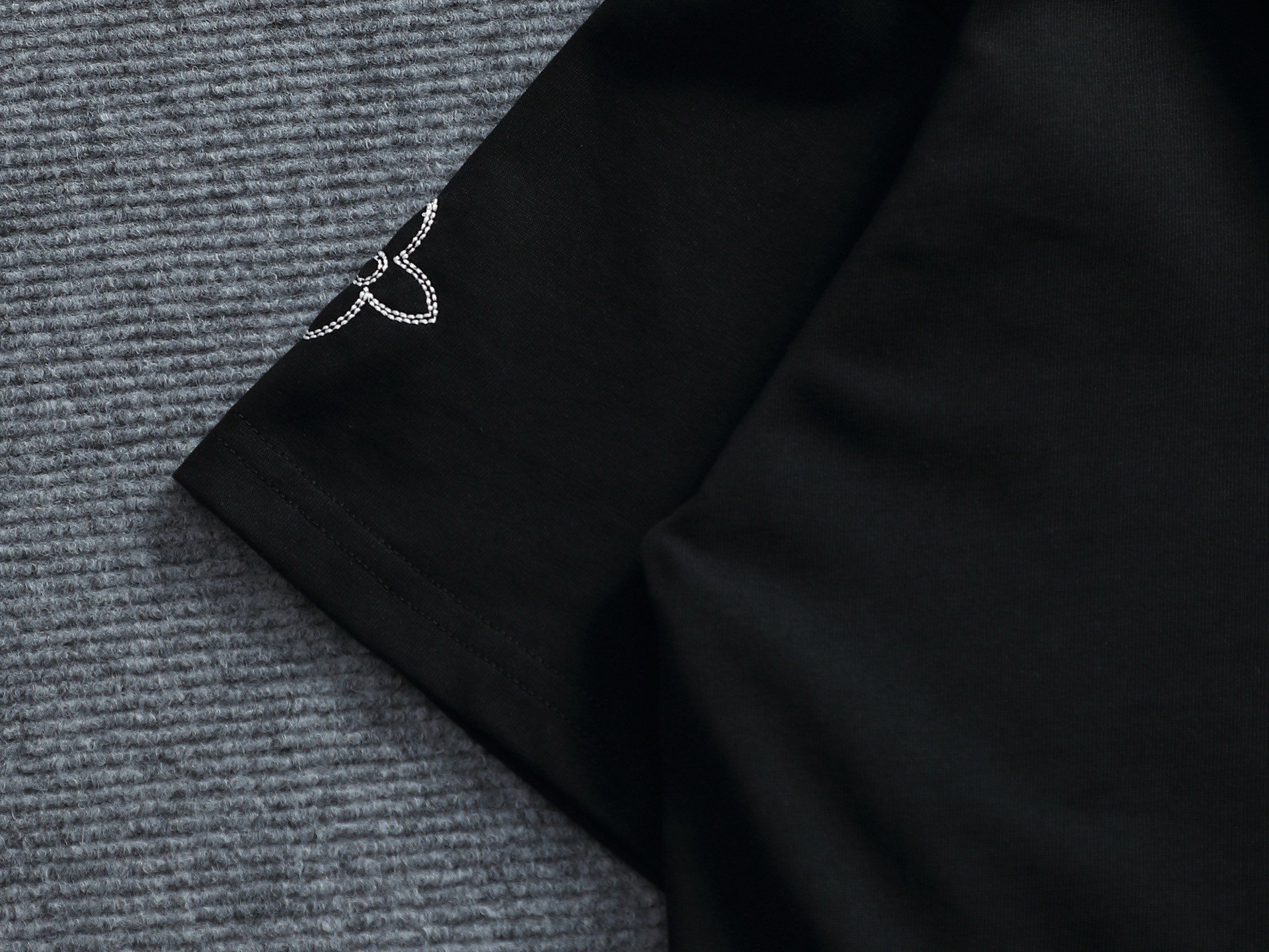 LV T-shirt