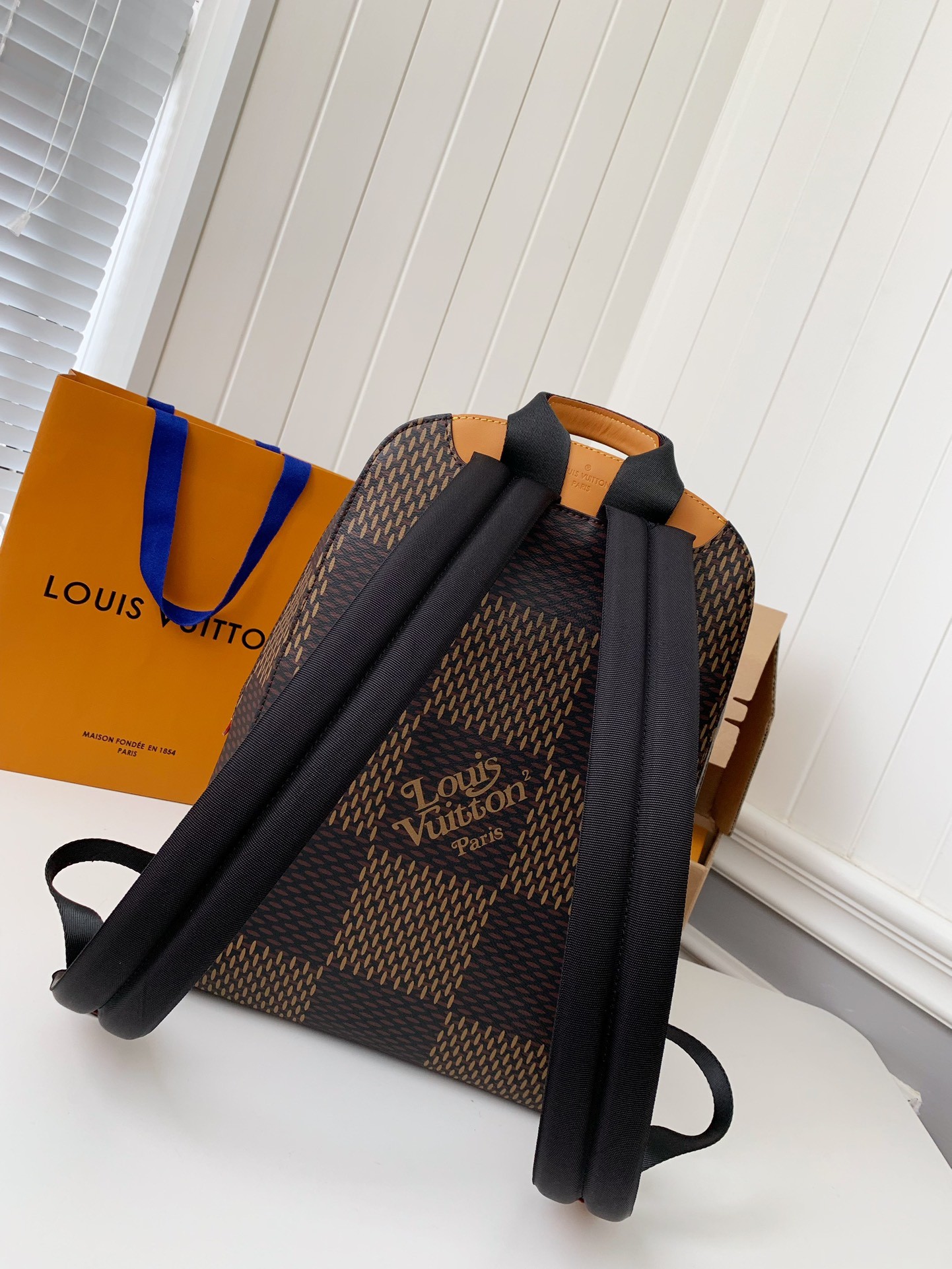 LV × NIGO Campus 30*39*13cm