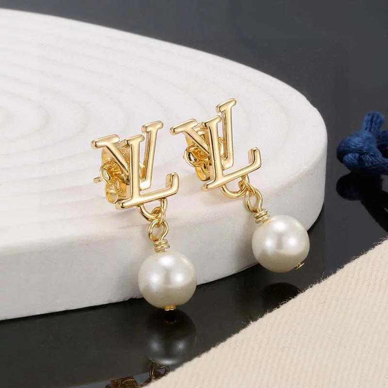 Elegant Pearls Earrings ED-931306