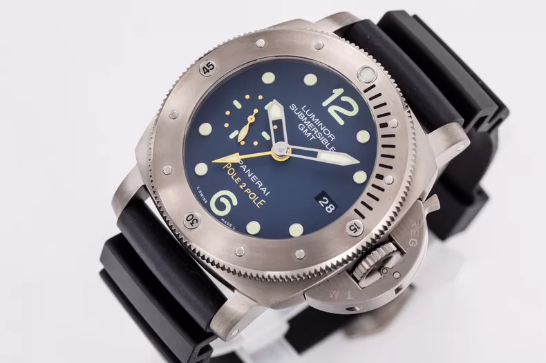 Panerai Luminor Submersible 1950 3 Days GMT Titanio Pole 2 Pole 47mm