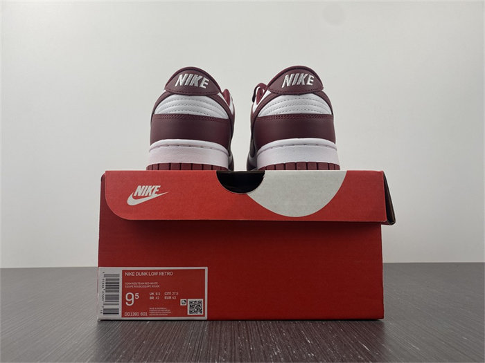 NK Dunk Low Bordeaux DD1503-108