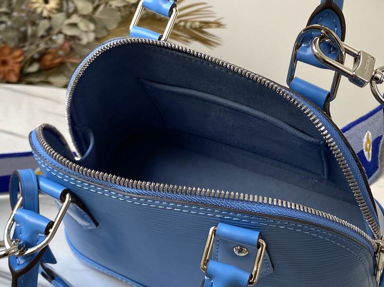 LV Bag 23.5x17.5zx11.5cm