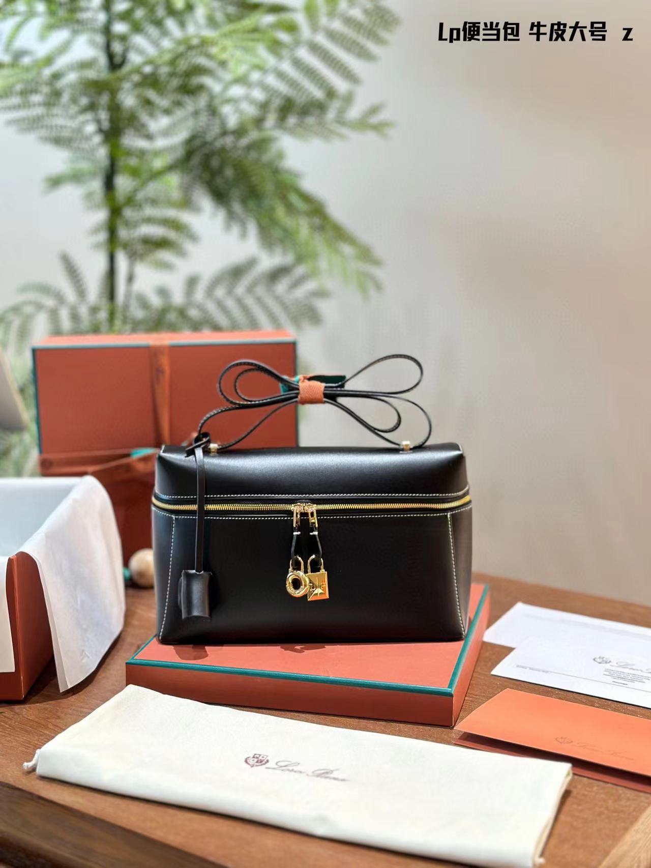Leather lunch bag with staps BB-921148