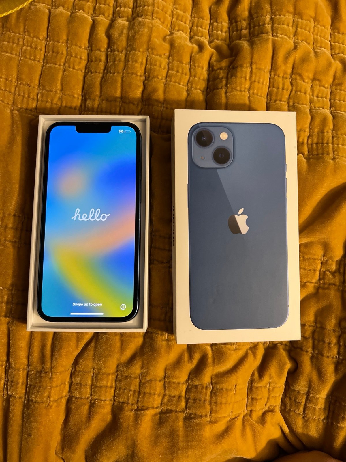 IPhone 13 7J97