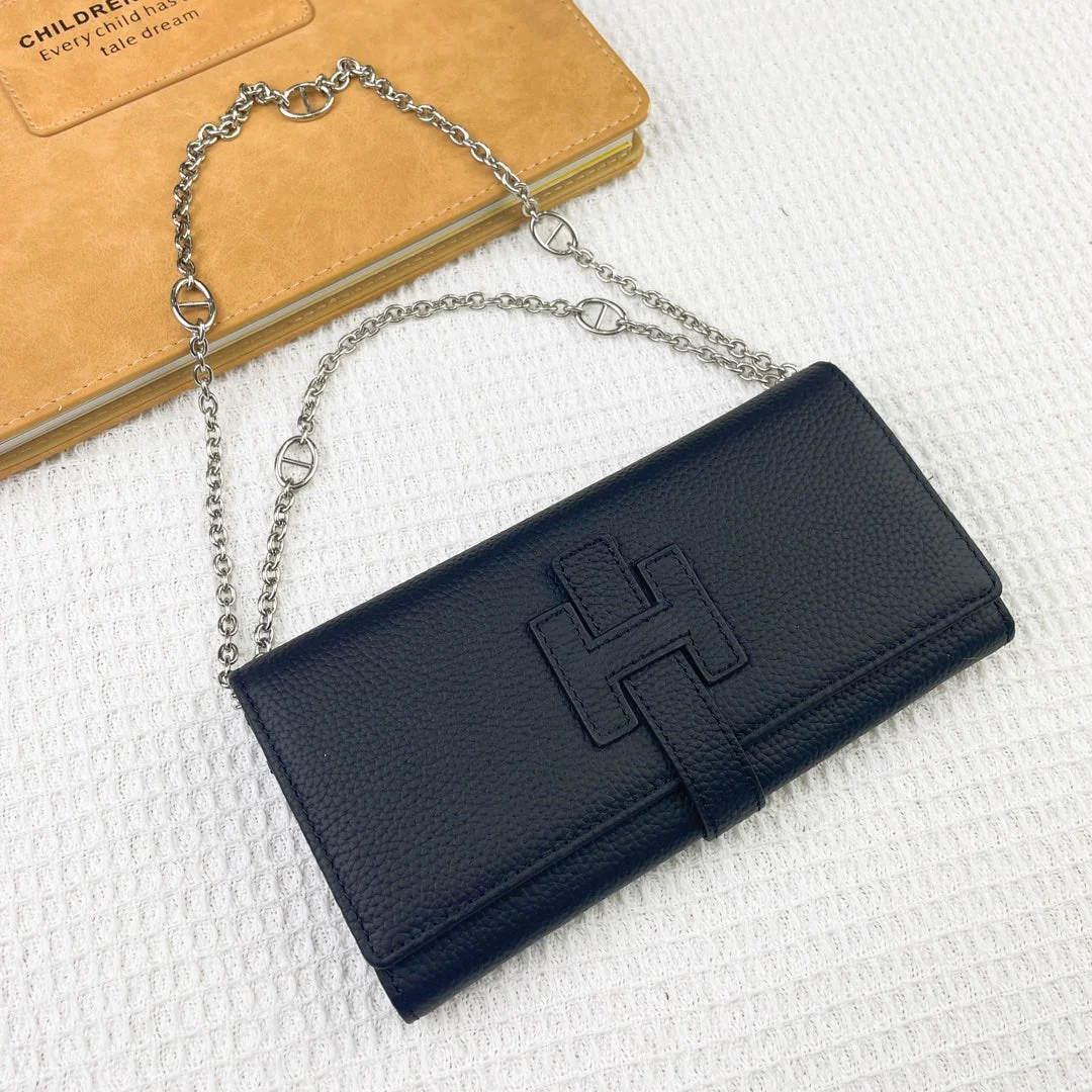 [Hermès] Combining functionality and design, with a delightful wide range of colors.