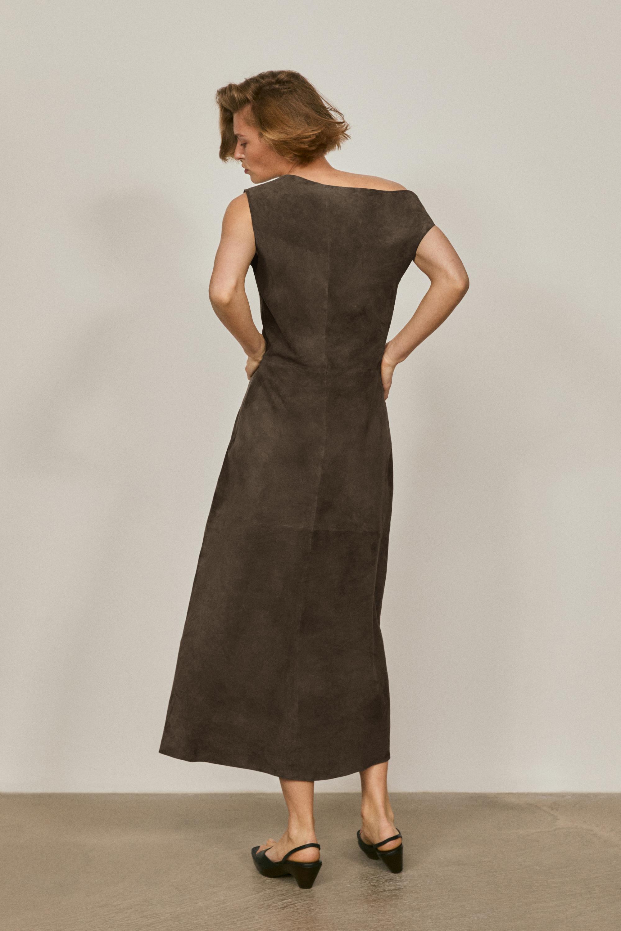 Vestido midi escote asimétrico piel ante - LIMITED EDITION