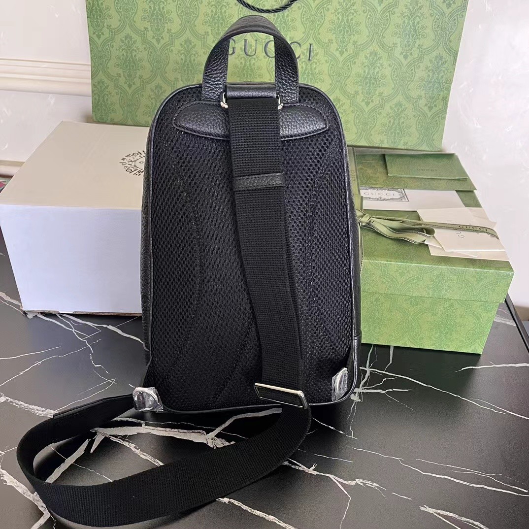 GUC Bag 766937 19*29*7cm