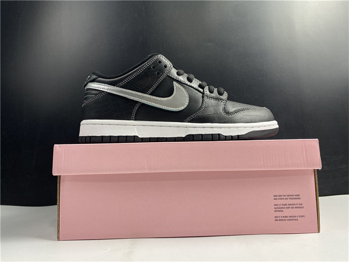 NK SB Dunk Low Diamond Supply Co Black Diamond BV1310 001