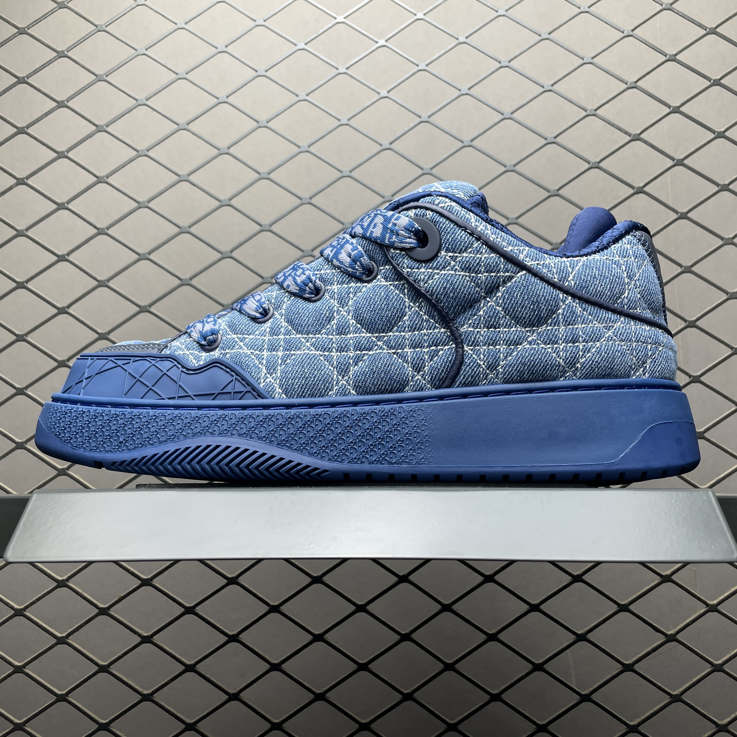 DR B9S Sneaker