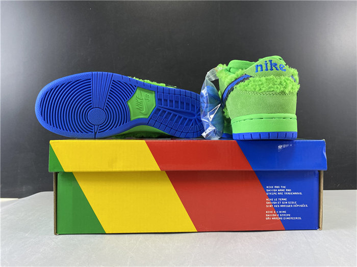 NK SB Dunk Low Grateful Dead Bears Green CJ5378-300