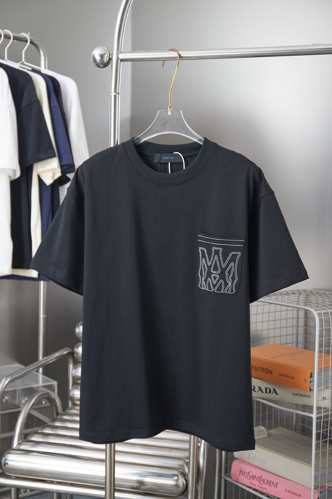 Amri T-Shirt