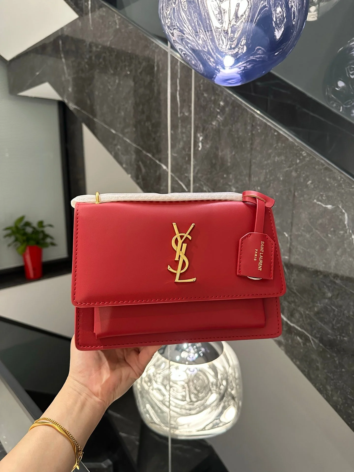 [Saint Laurent] Sunset Medium in smooth leather