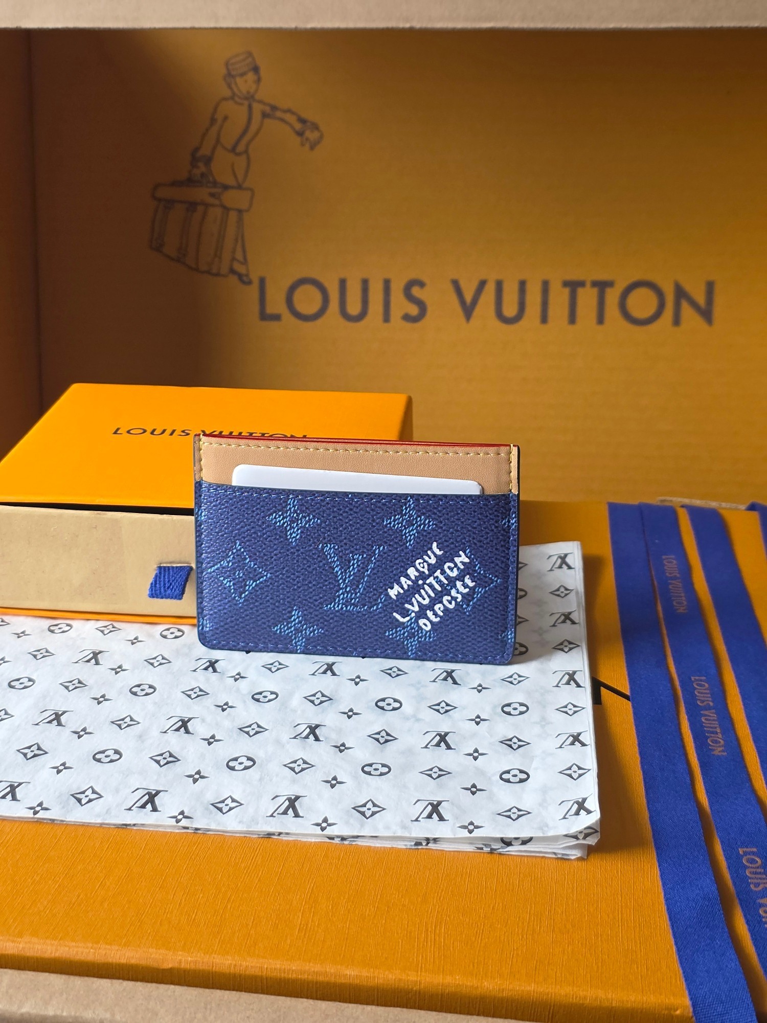 LV CARD HOLDER 11x7x0.6cm