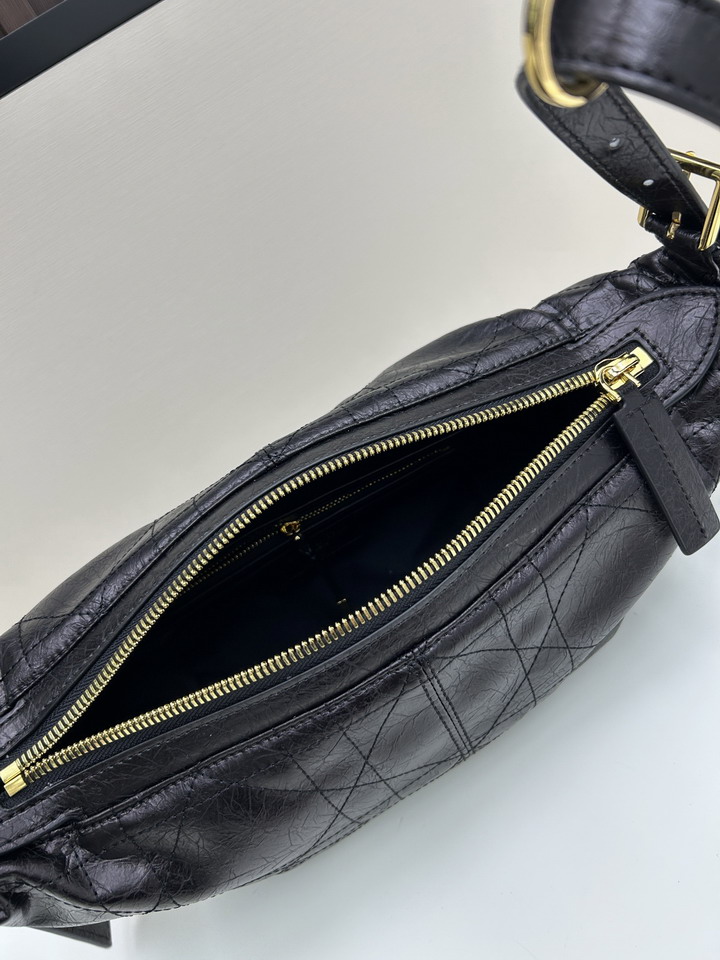 DR Shoulder bag 25.5x15.5x14cm