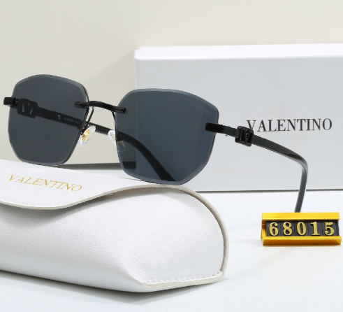 G22：Valentino Rimless Geometric Sunglasses