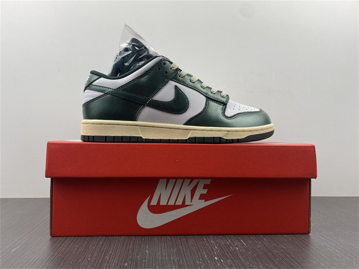NK Dunk Low Vintage Green DQ8580-100