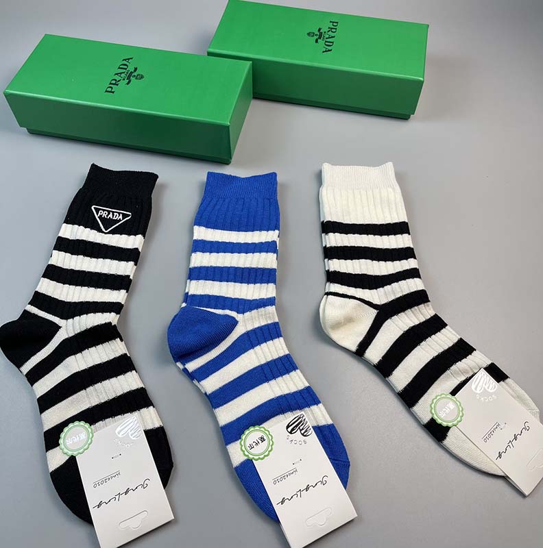 Set of 3 Pairs of Cotton Breathable Crew Socks WZ-924000260
