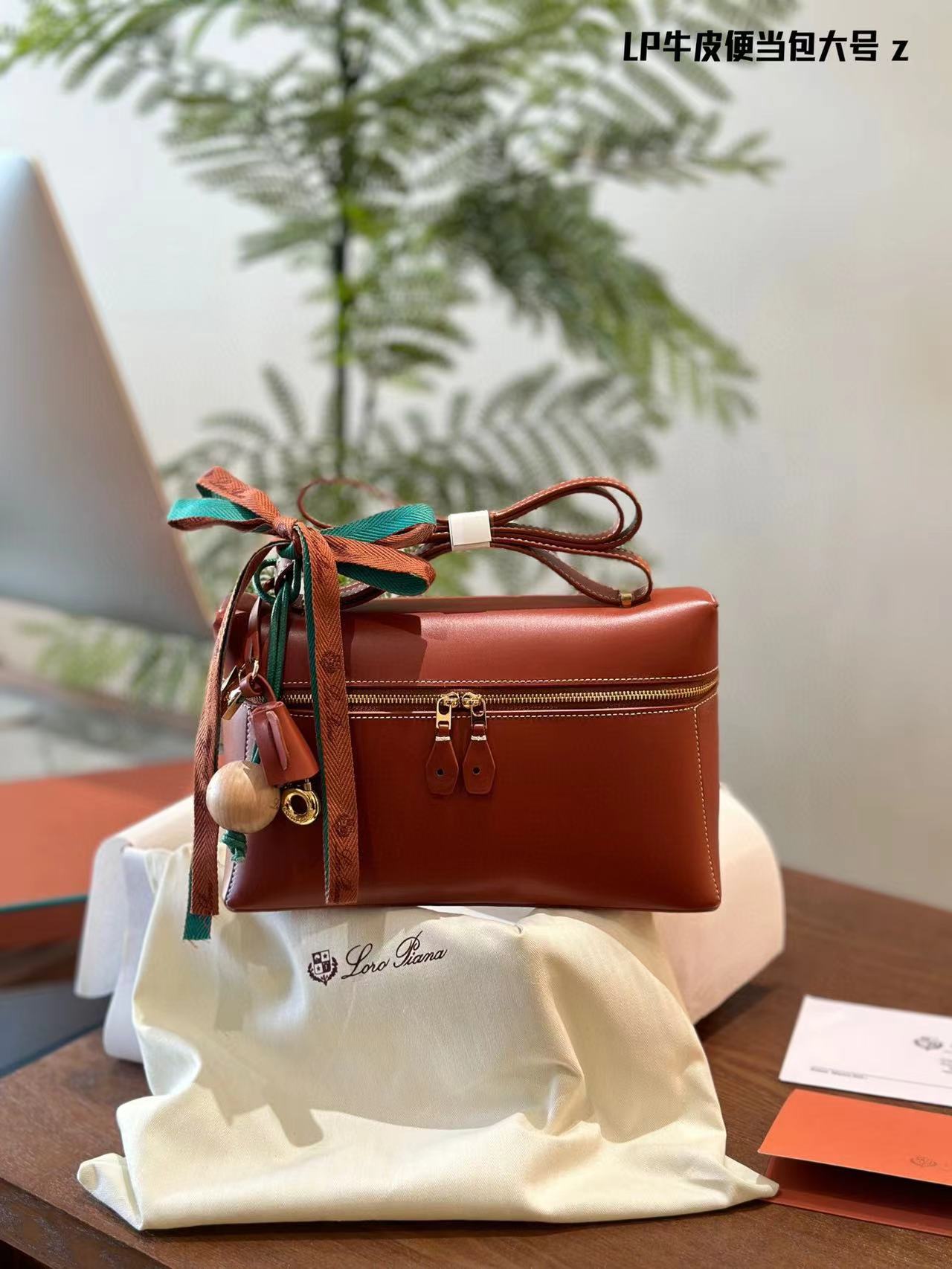 Leather lunch bag with staps BB-921148