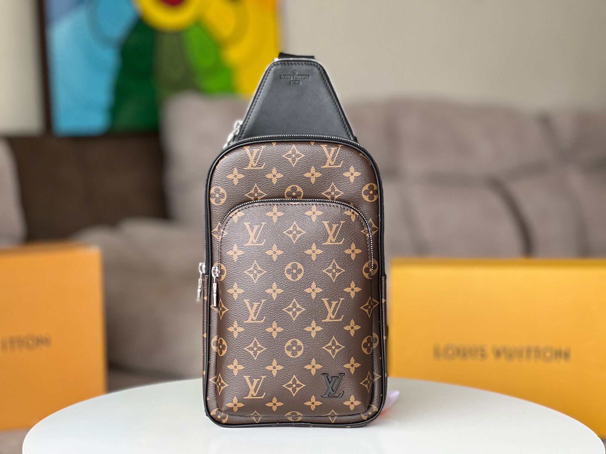 LV AVENUE NM Shoulder bag 20*31*7cm（Multiple colors）