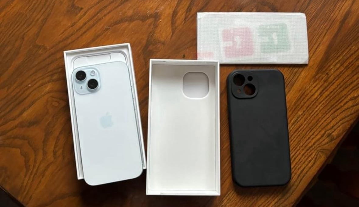 iPhone 15 8E56