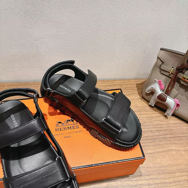 Fashion High Quality Sandals LX-872328