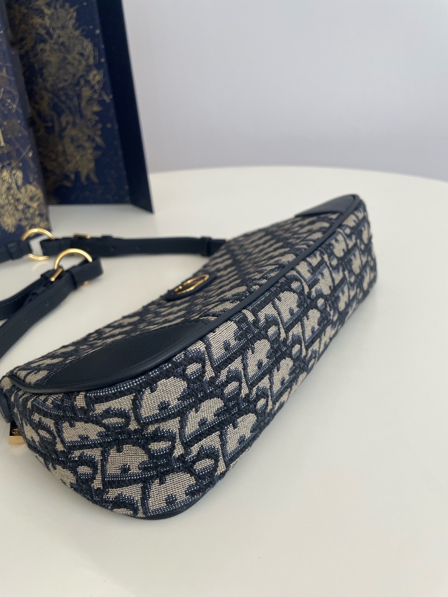 DR Underarm bag 26x7x12cm