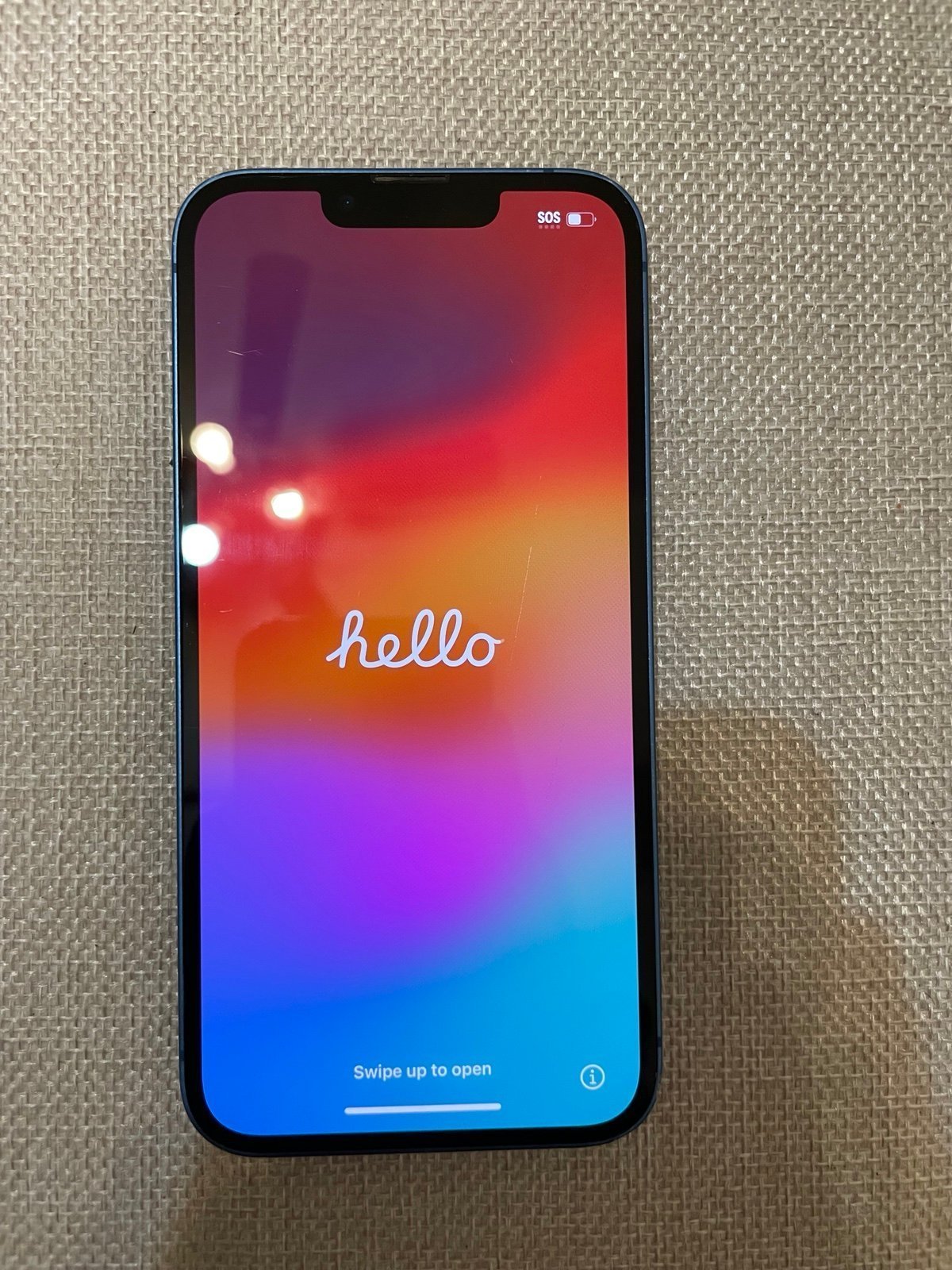 iPhone 13 7G37