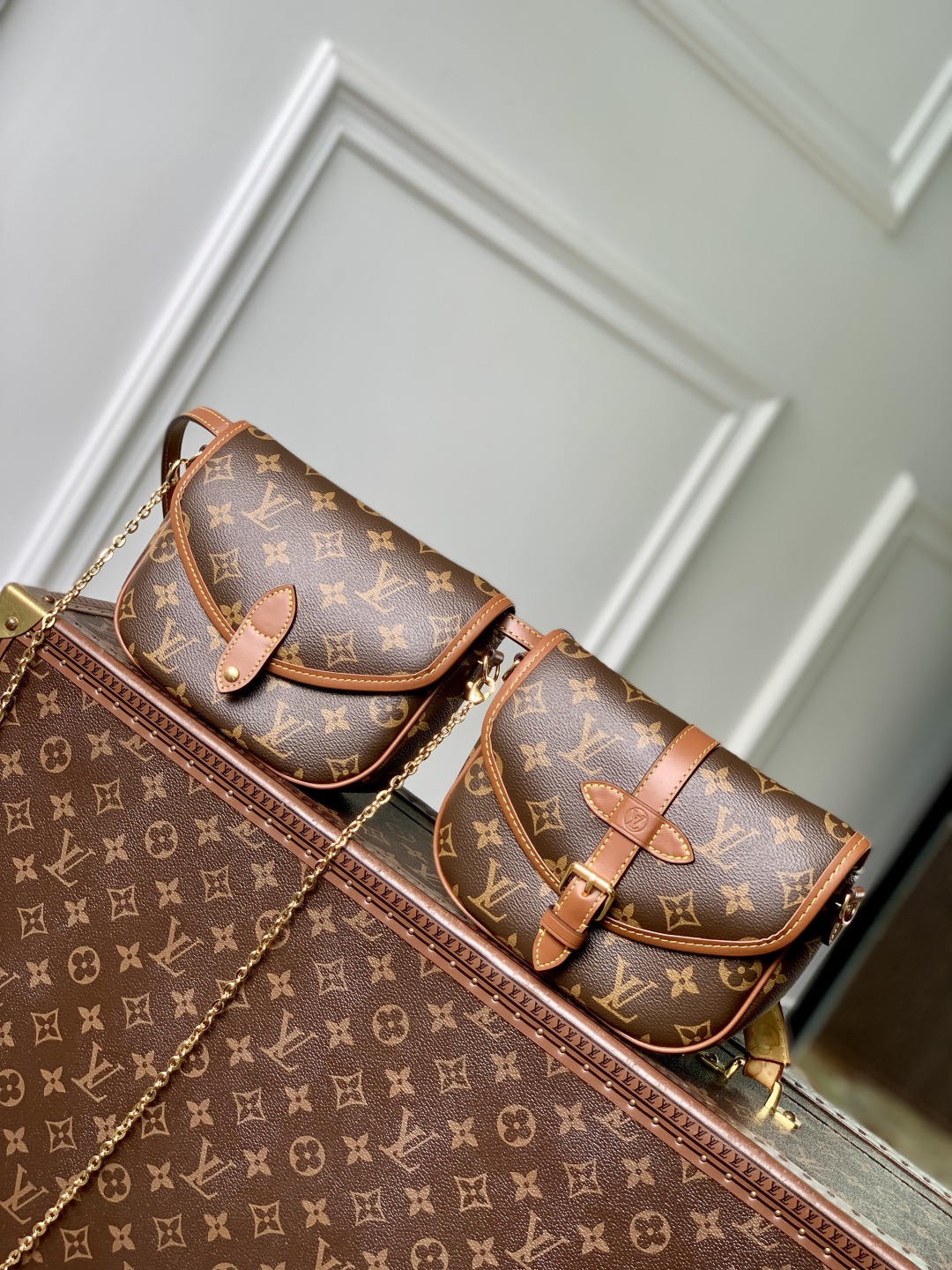 LV Shoulder handbag 14*6*19