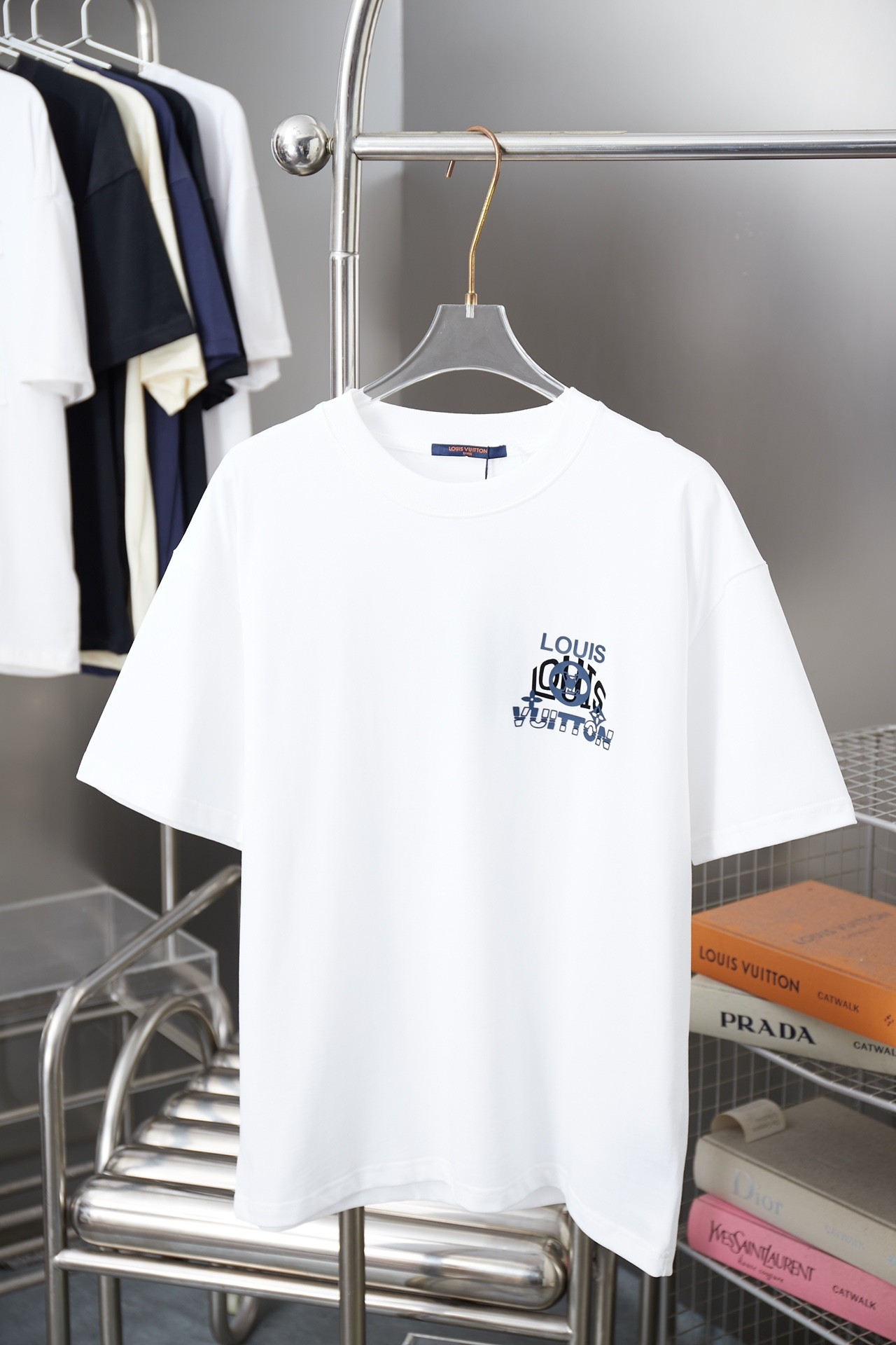 LV T-Shirt