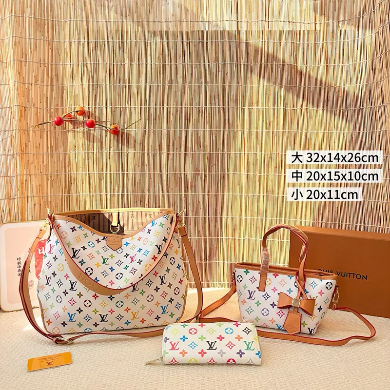 5Colors Bags set Size Big: 12.6″x5.5″x10.2″ Medium: 7.9″x5.9″x3.9″ Small: 7.9″x4.3″ BB-6915030