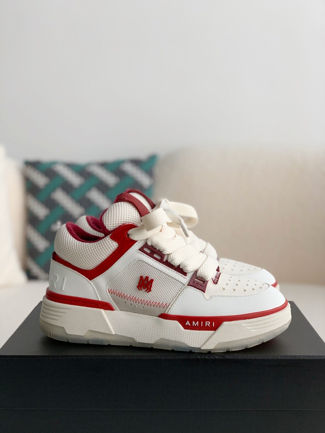AMRI Sneakers