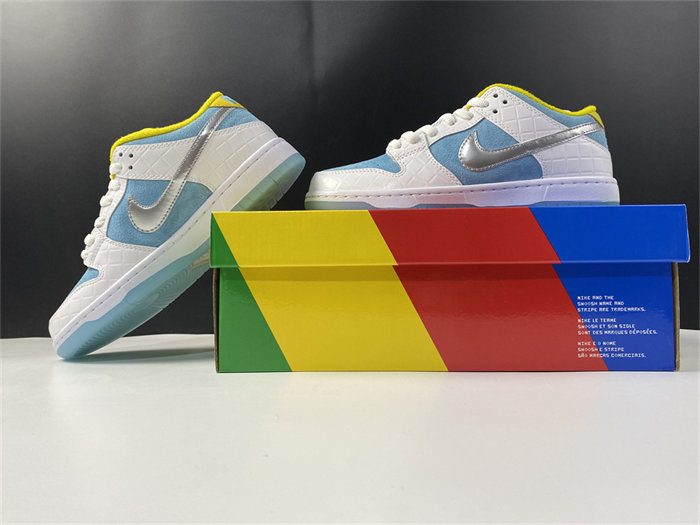 NK SB Dunk Low Pro FTC Lagoon Pulse DH7687-400