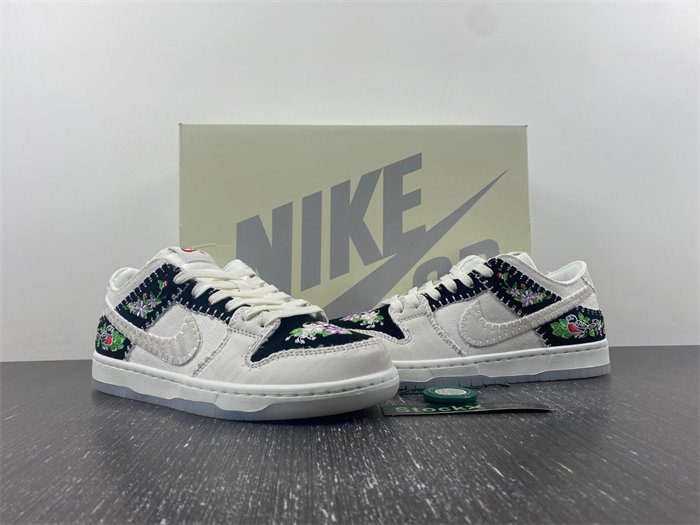 NK SB Dunk Low Decon N7 Black Sail FD6951-300