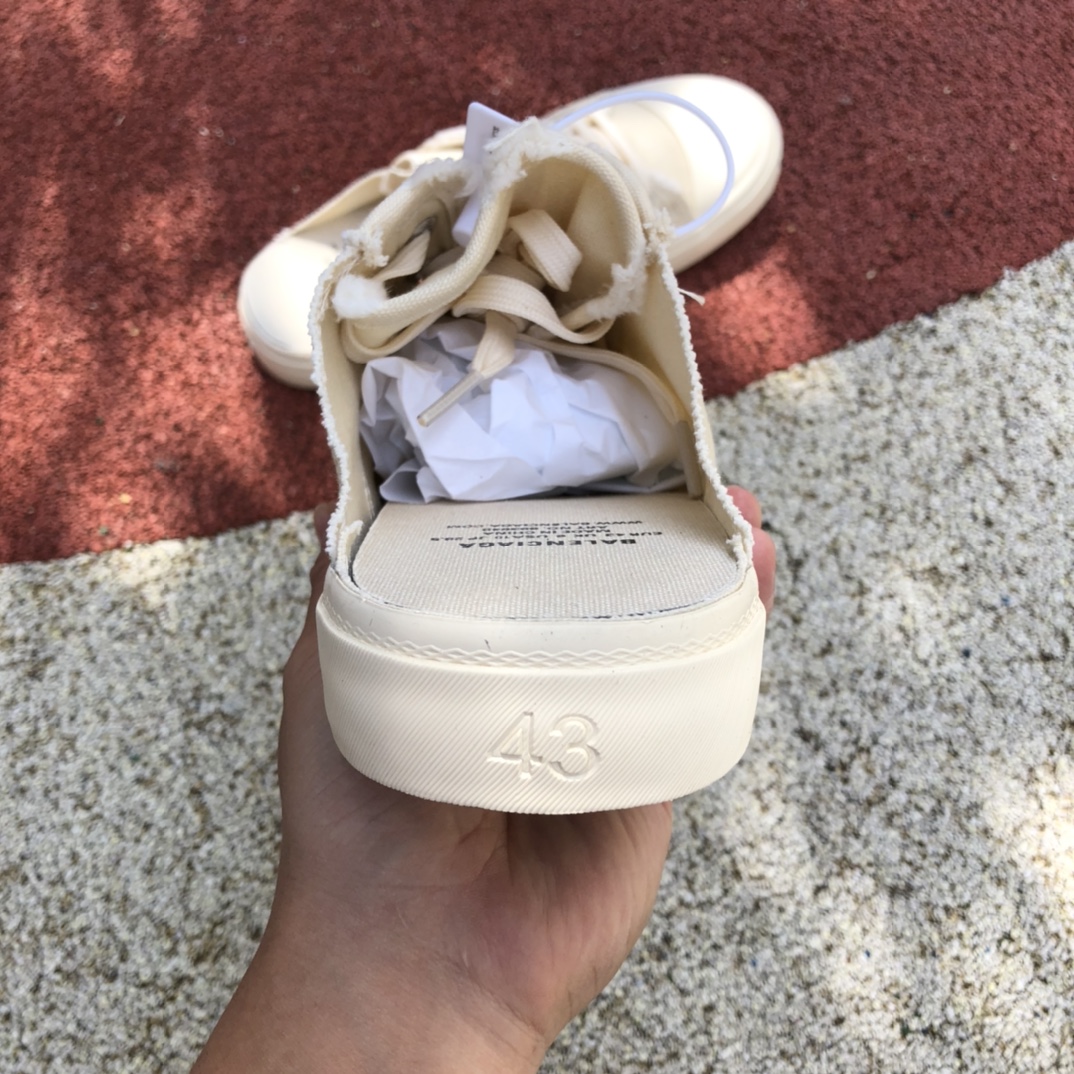 BLCG Pairs Sneaker White Low