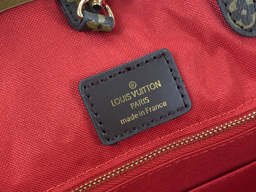 Woman’s Handbag 13.4″x10.2″x5.9″ BB-918000100071