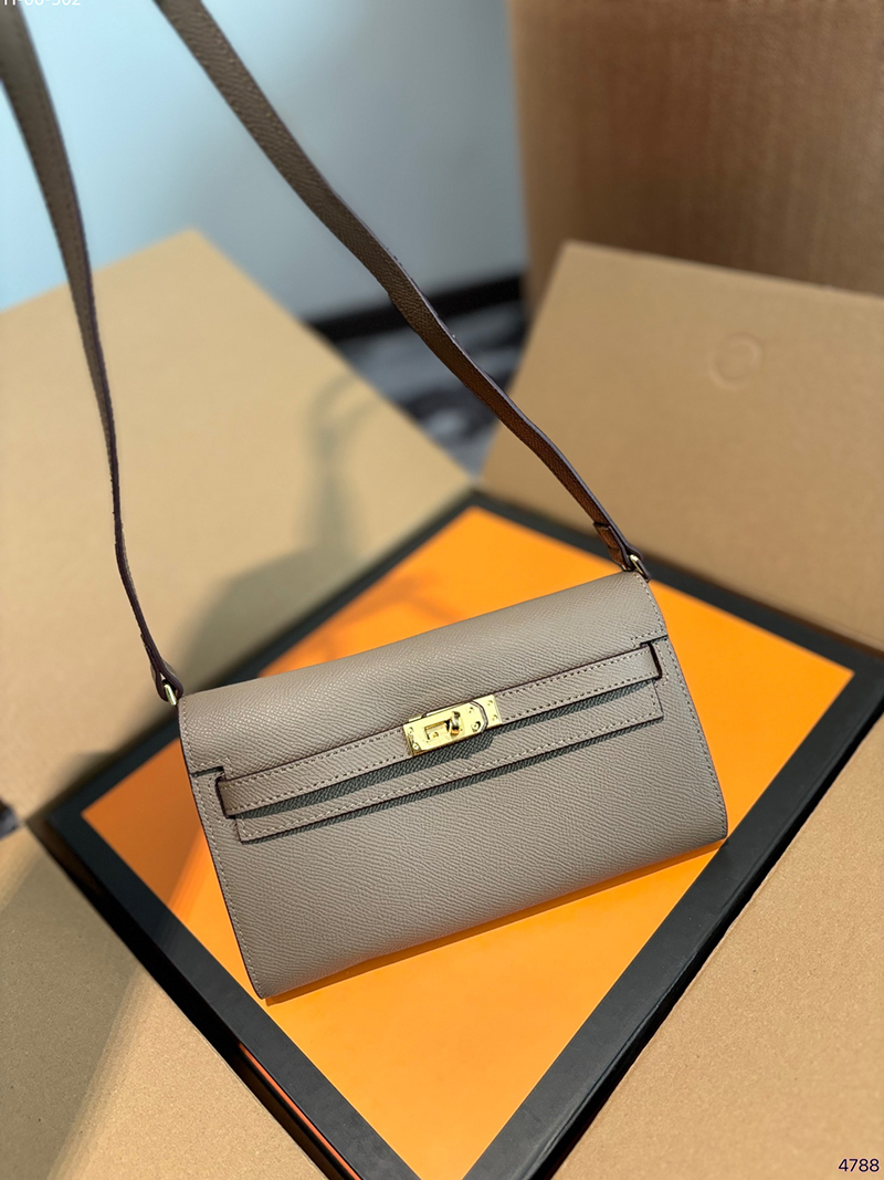 8.3″x4.7″ leather Crossbody bag BB-921043