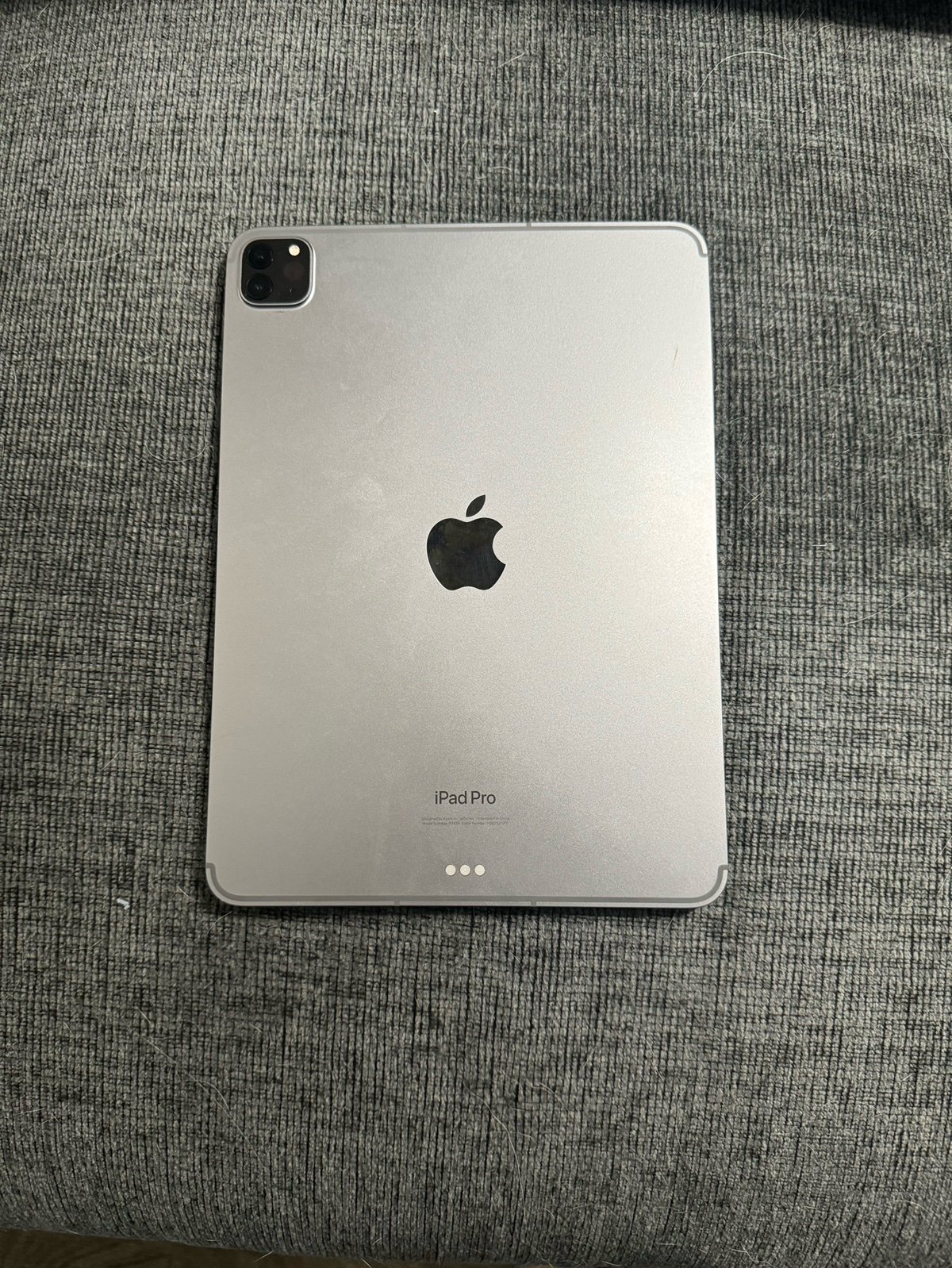 ipad pro 4th generation plus Apple Pencil 128 gb 9J21