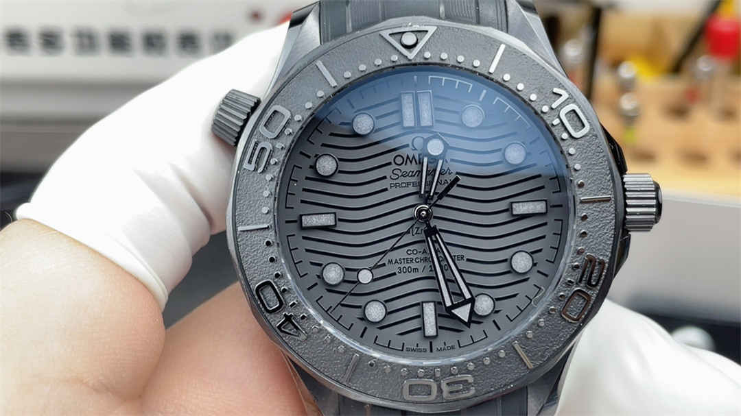VSF Seamaster 300M Black Ceramic Replica – 43.5mm Full Black Diver Watch