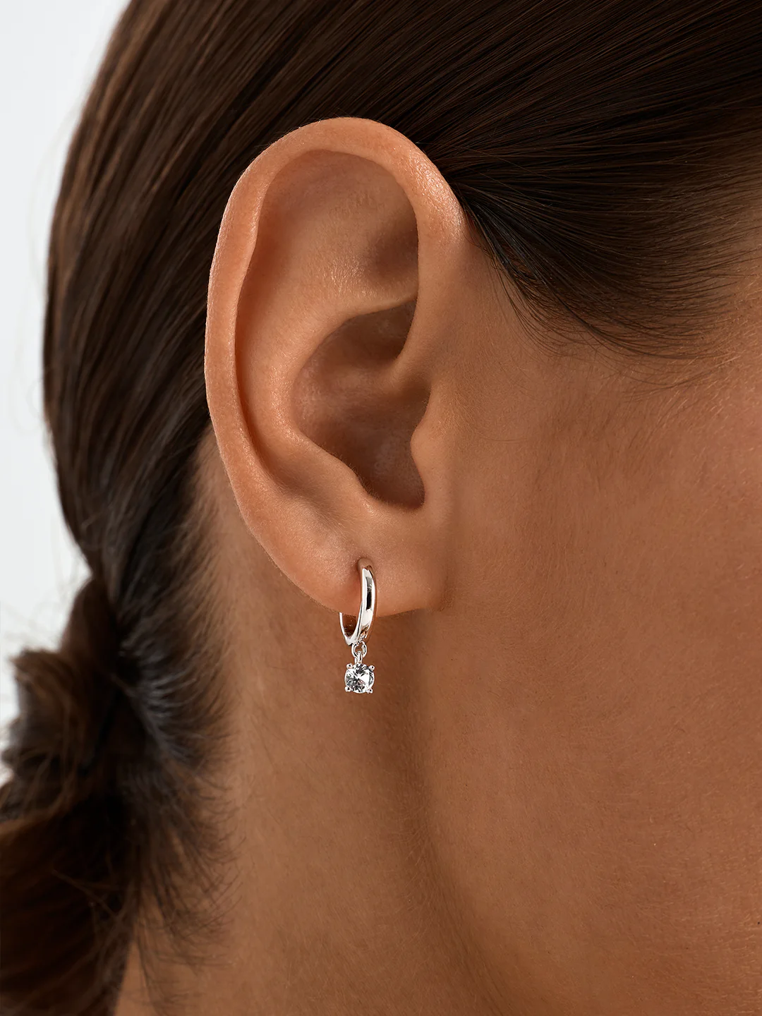 Round Sapphire Drops