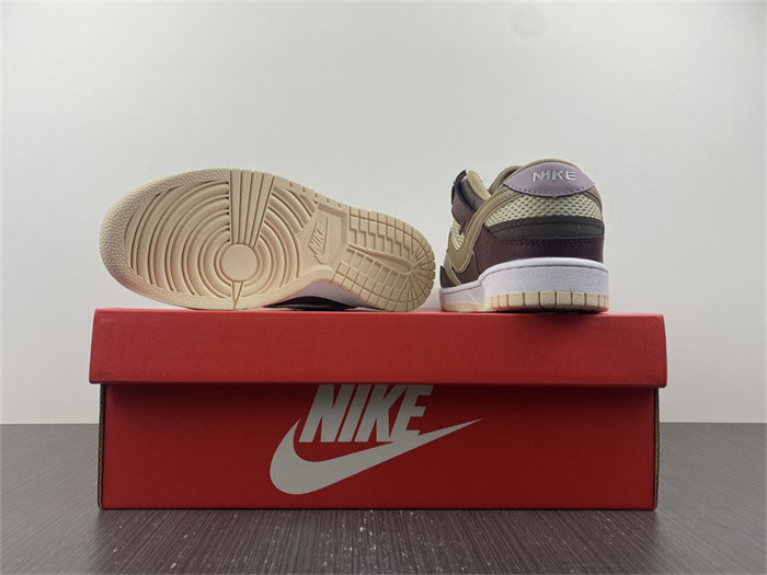 NK Dunk Low Scrap Latte DH7450-100