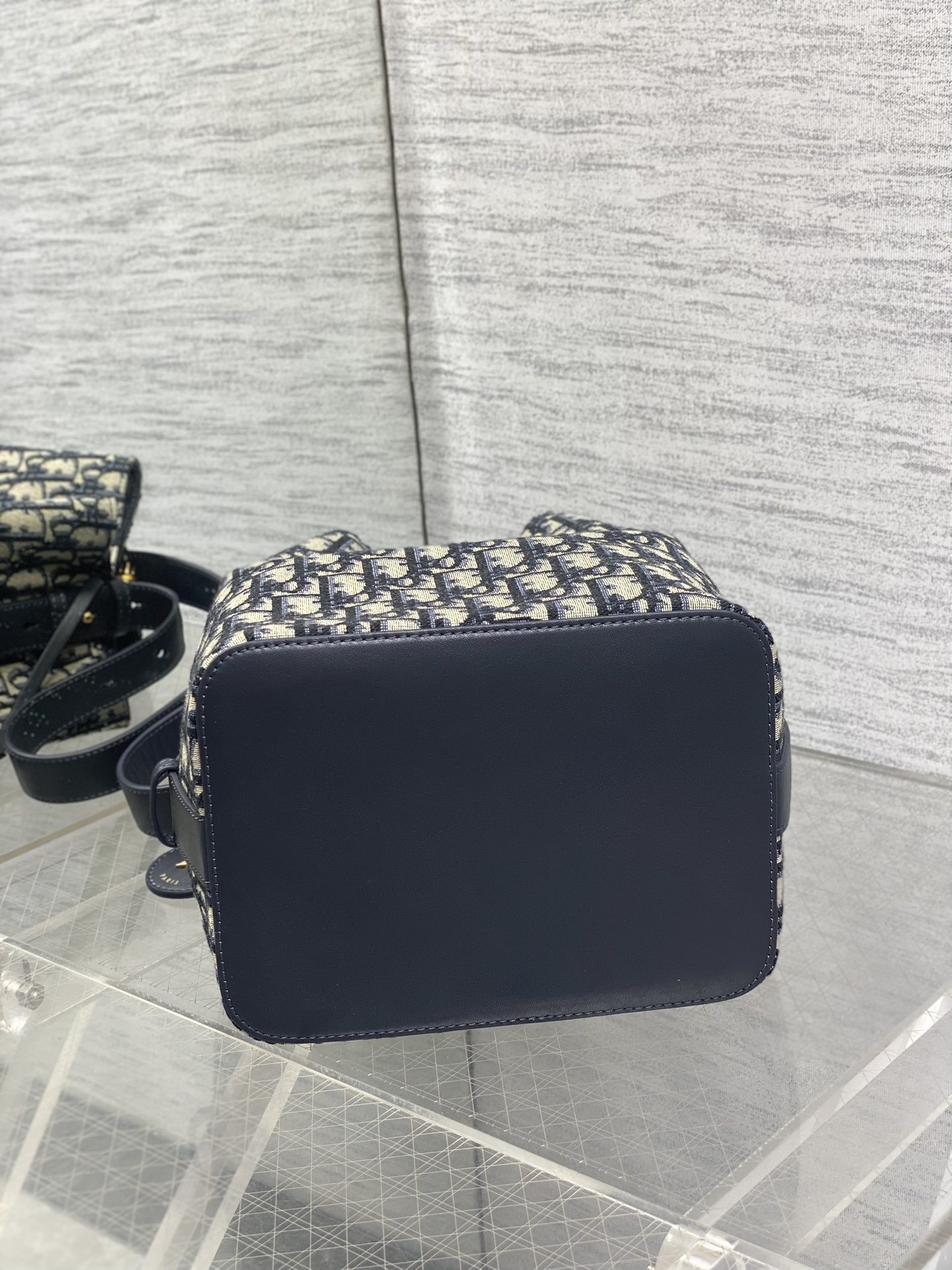 DR Star bucket Bags 24x20x15cm