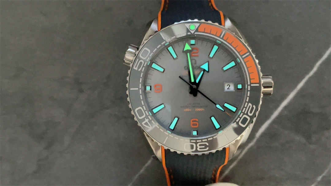 VSF Seamaster 600M Grey Orange Replica – 43.5mm Titanium Diver Watch