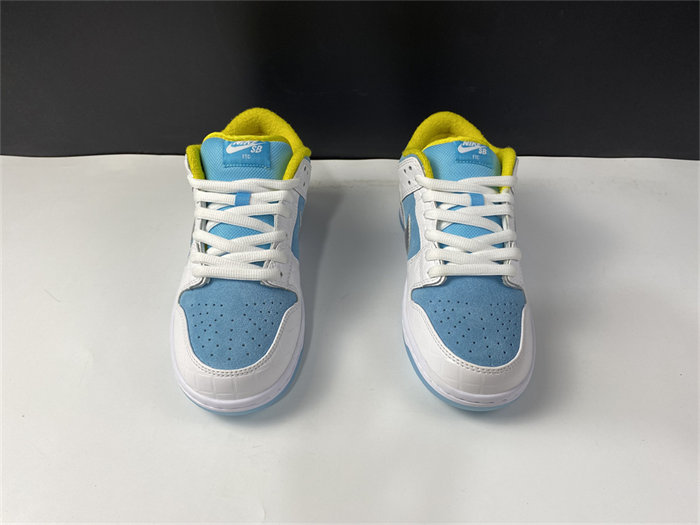 NK SB Dunk Low Pro FTC Lagoon Pulse DH7687-400