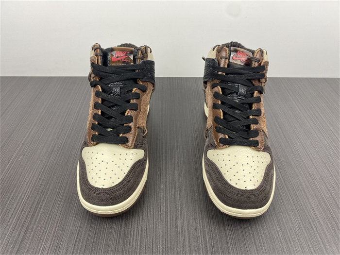 NK Dunk High Bodega Legend Fauna Brown CZ8125-200