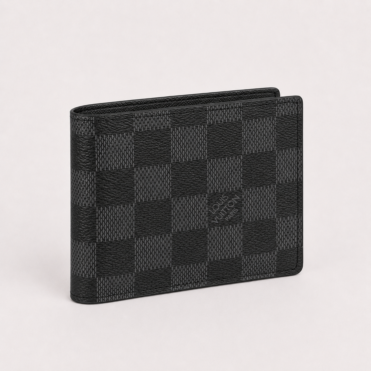 Q04：Louis Vuitton Multiple Wallet in Damier Graphite Canvas