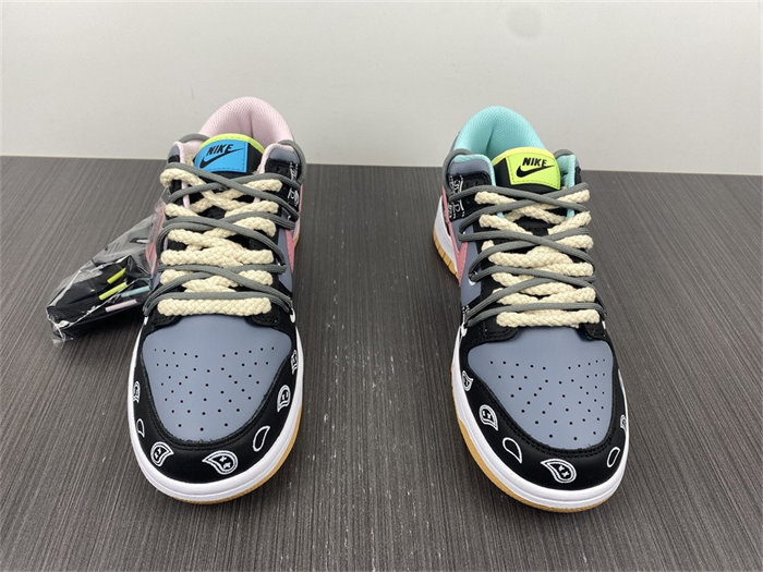NK Dunk Low SE FREE DH0952-001