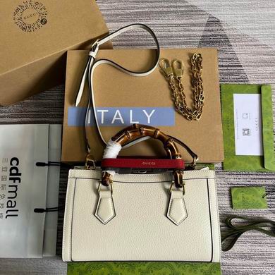 GUC Shoulder bag 27x15.5x11cm