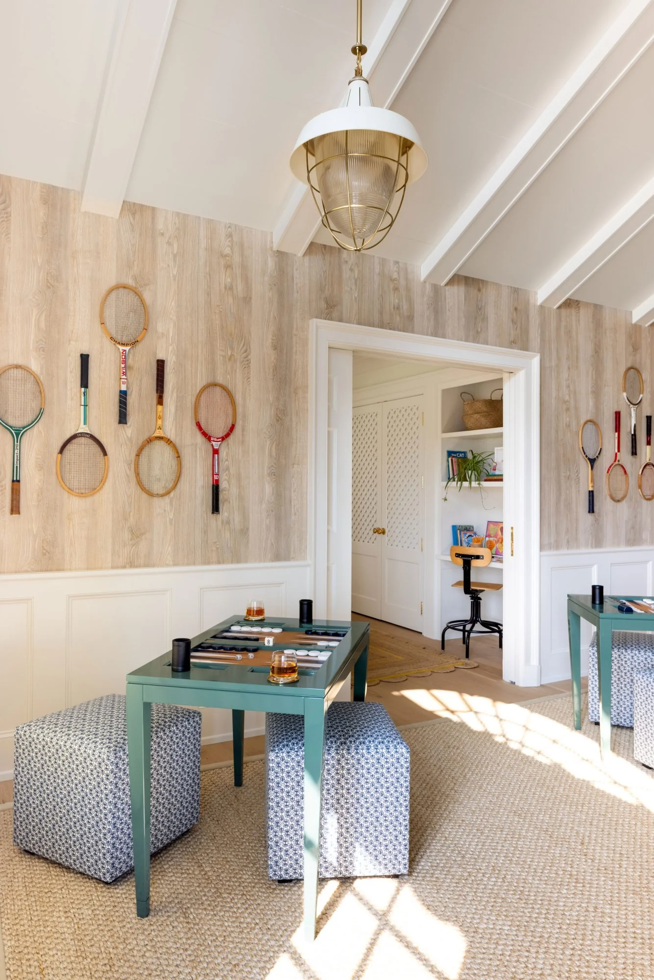 Backgammon Table